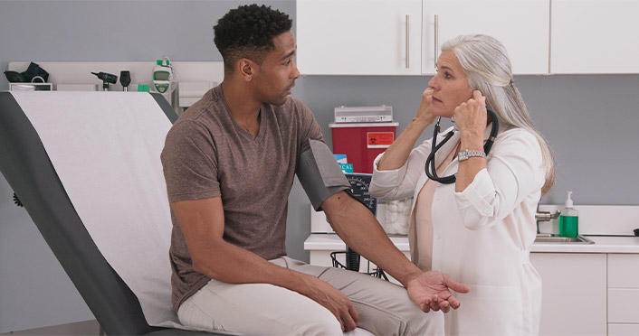 Urgent Care Services with Patient and Doctor